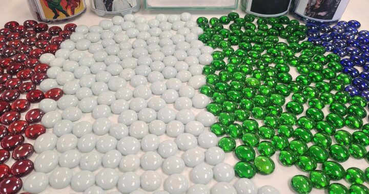 Your votes are in, and Luke & Leia are your favorite twins. --Luke & Leia 34% --Fred & George 32% --Scarlet Witch & Quicksilver 22% --Jaime & Cersei 12% Thanks to all who voted, it was a tight race.